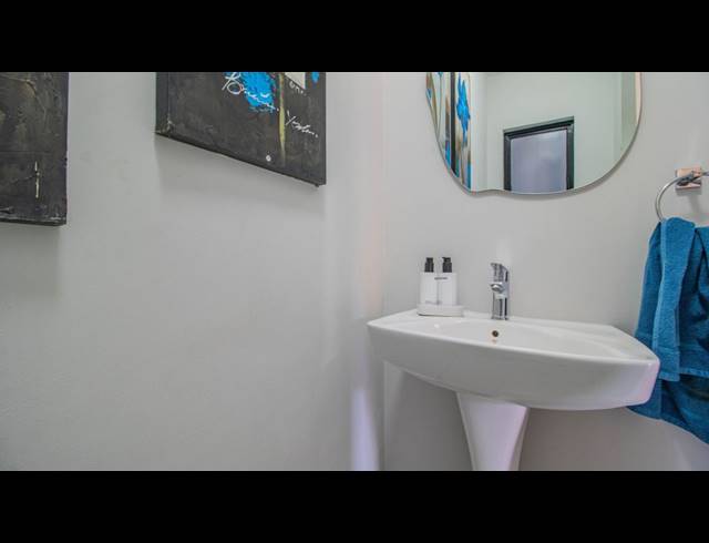 2 BEDROOM APARTMENT FOR SALE IN BUURENDAL